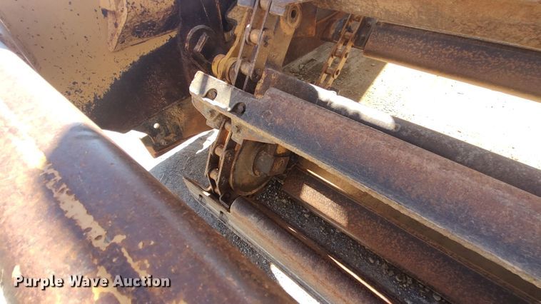 image for item JR9401 1996 Caterpillar 615C Series II  elevating scraper