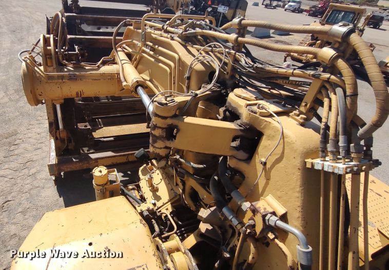 image for item JR9401 1996 Caterpillar 615C Series II  elevating scraper
