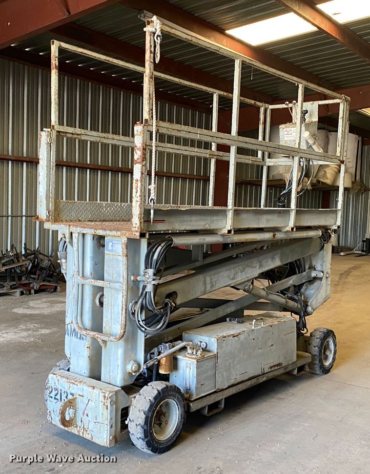 image for item JW9371 Sky Witch 2234E  scissor lift