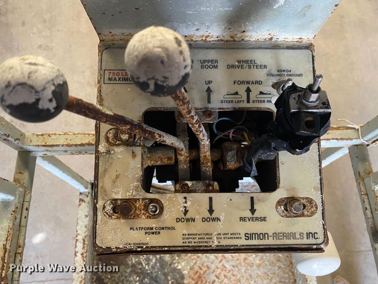 image for item JW9371 Sky Witch 2234E  scissor lift