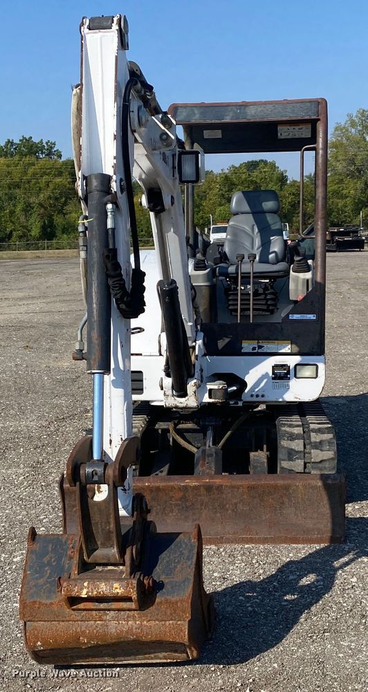 2005 Bobcat 328 mini excavator in Collinsville, OK Item JW9373 sold
