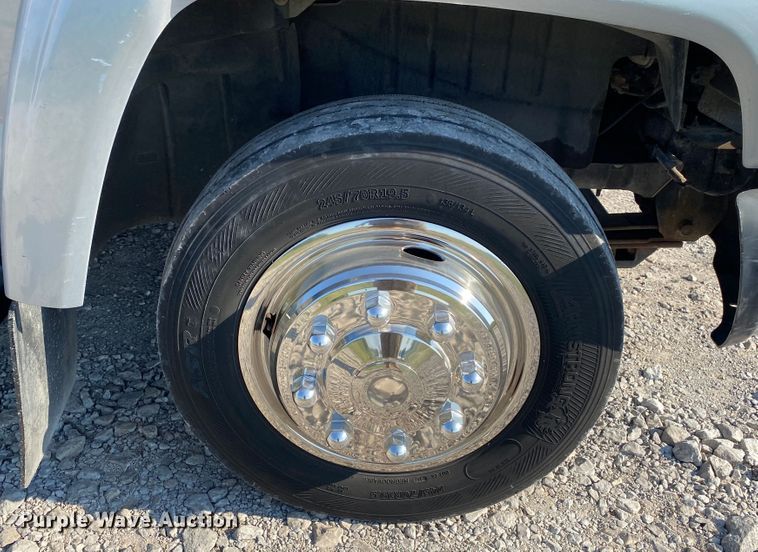 image for item JW9418 2008 Chevrolet C5500  utility / service truck