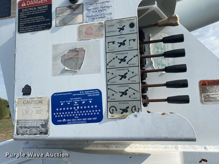 image for item JW9424 2010 Freightliner Business Class M2  bucket truck