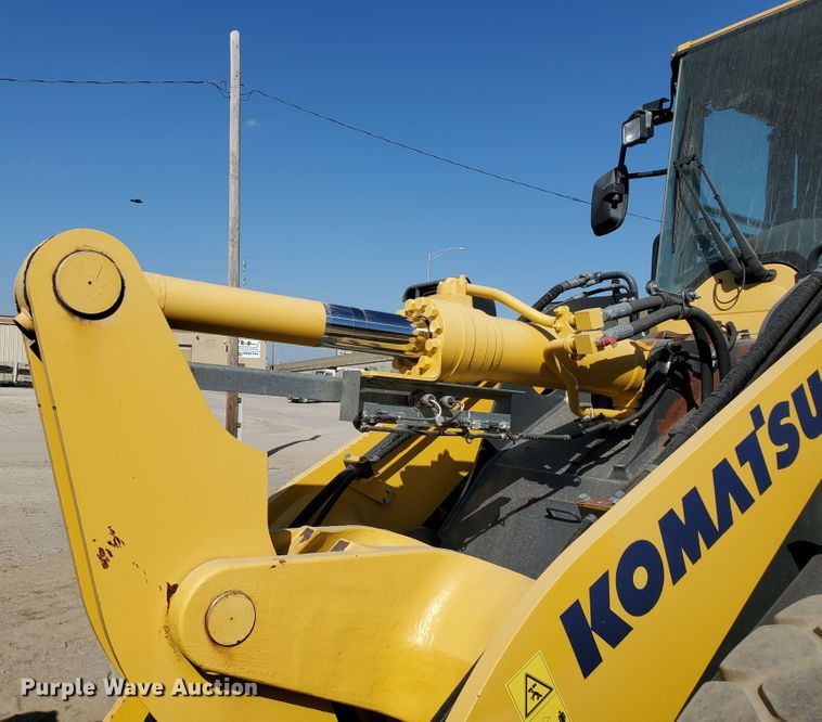 image for item JX9099 2014 Komatsu WA270-7  wheel loader