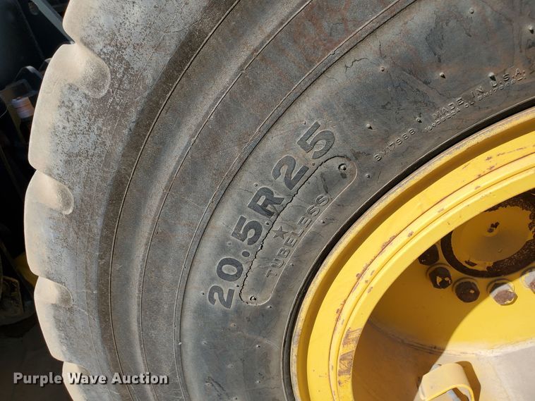 image for item JX9099 2014 Komatsu WA270-7  wheel loader