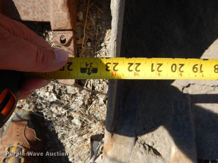 image for item JX9104 (4) mini excavator buckets