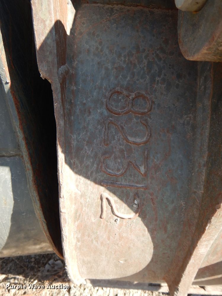 image for item JX9104 (4) mini excavator buckets