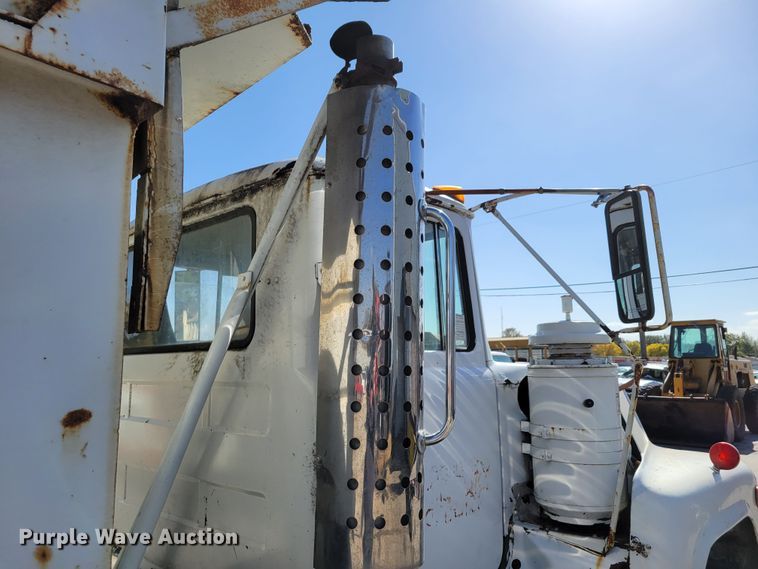 image for item JZ9077 1983 Mack DM492S  dump truck