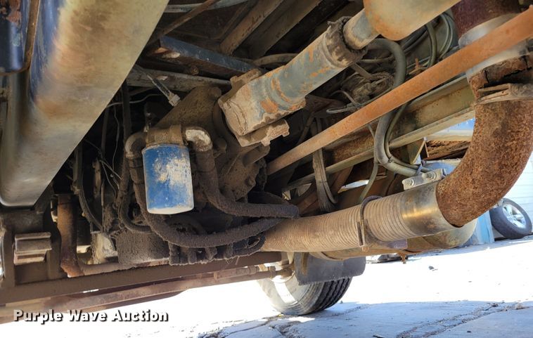 image for item JZ9077 1983 Mack DM492S  dump truck