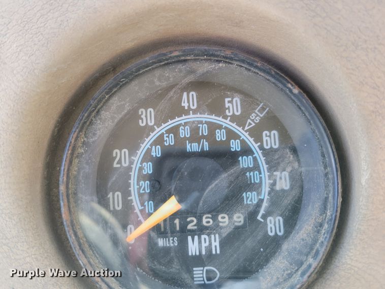 image for item JZ9077 1983 Mack DM492S  dump truck