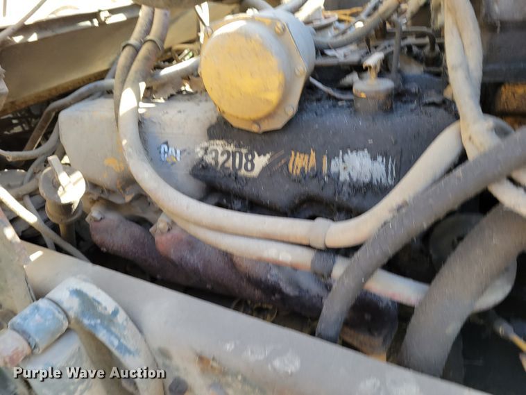 image for item JZ9077 1983 Mack DM492S  dump truck