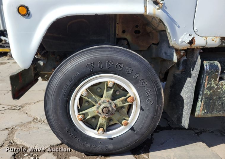 image for item JZ9077 1983 Mack DM492S  dump truck