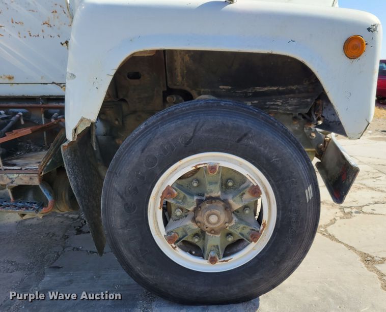 image for item JZ9077 1983 Mack DM492S  dump truck