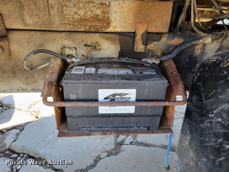 image for item JZ9078 1973 Ford LN750  dump truck