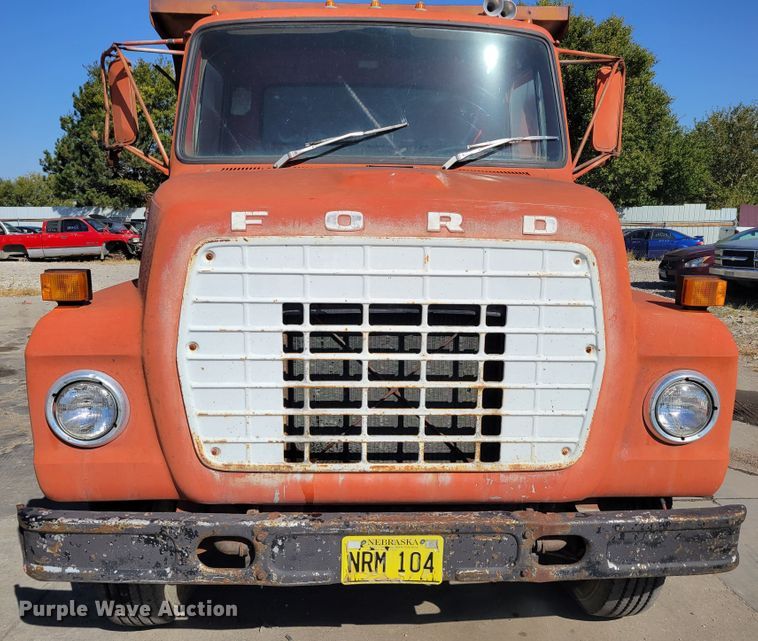 image for item JZ9078 1973 Ford LN750  dump truck