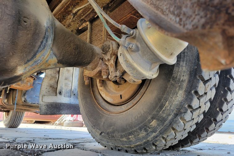 image for item JZ9078 1973 Ford LN750  dump truck