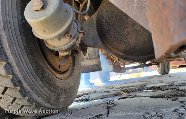 image for item JZ9078 1973 Ford LN750  dump truck