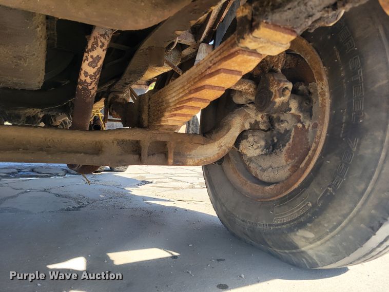 image for item JZ9078 1973 Ford LN750  dump truck