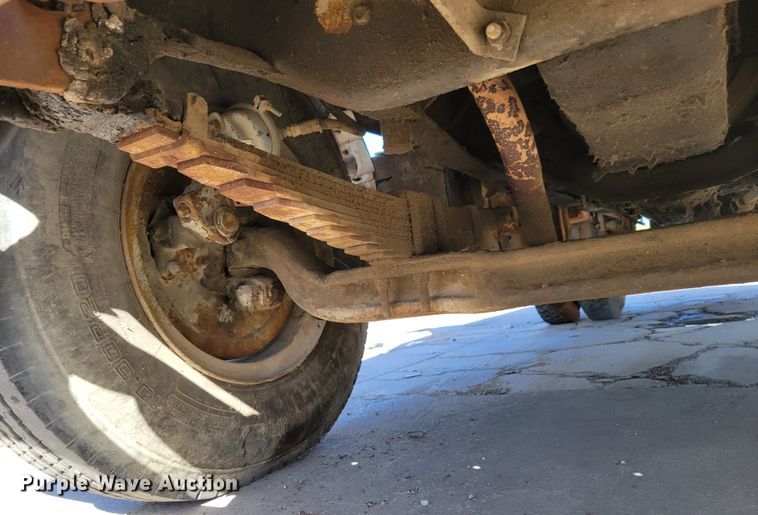 image for item JZ9078 1973 Ford LN750  dump truck