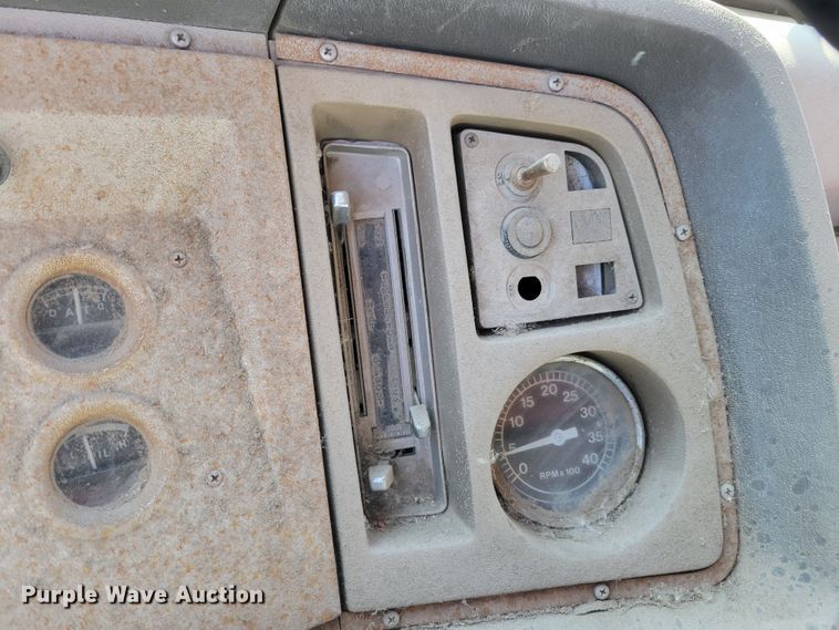 image for item JZ9078 1973 Ford LN750  dump truck