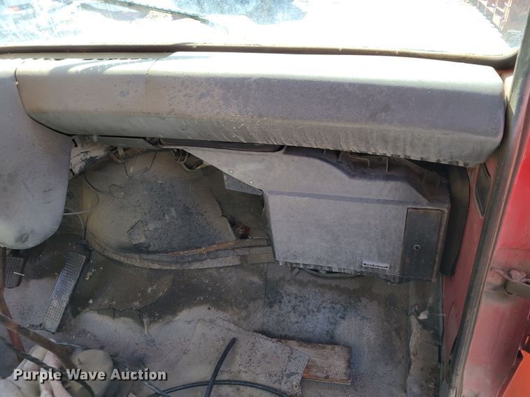 image for item JZ9078 1973 Ford LN750  dump truck