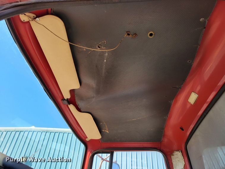 image for item JZ9078 1973 Ford LN750  dump truck