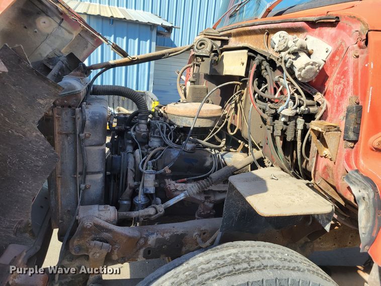 image for item JZ9078 1973 Ford LN750  dump truck