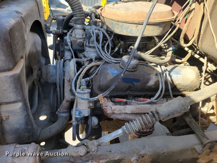 image for item JZ9078 1973 Ford LN750  dump truck