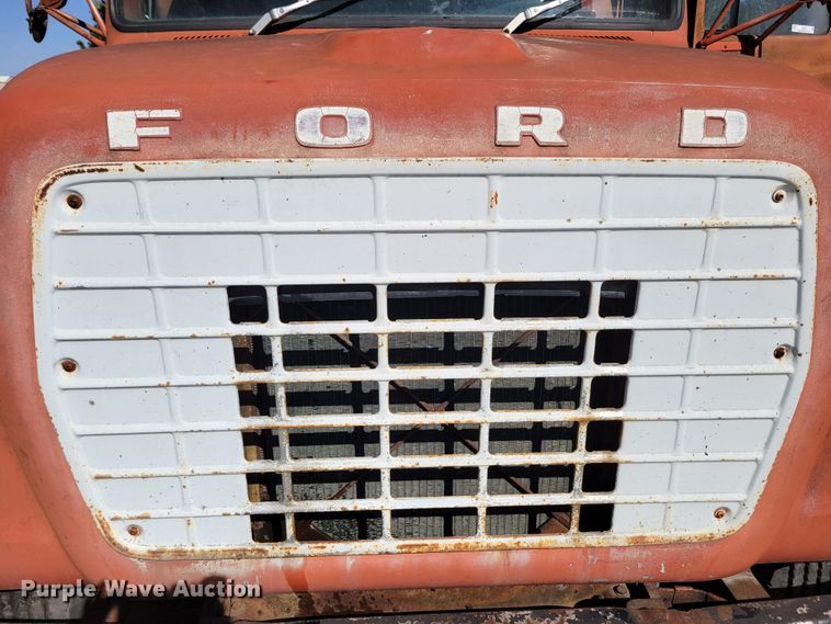 image for item JZ9078 1973 Ford LN750  dump truck