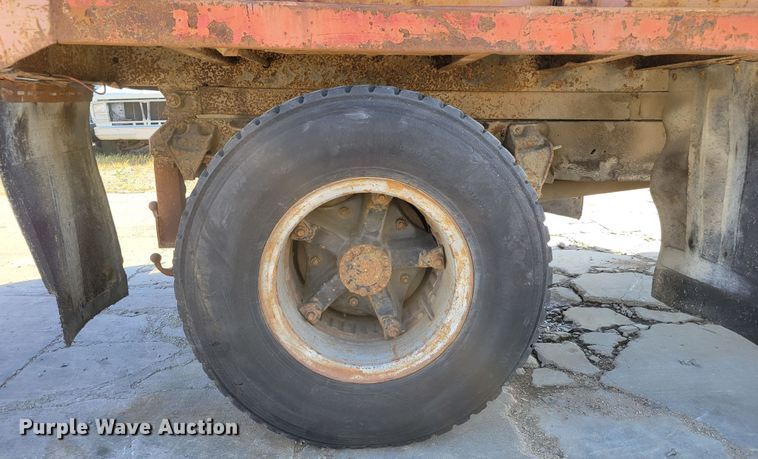image for item JZ9078 1973 Ford LN750  dump truck