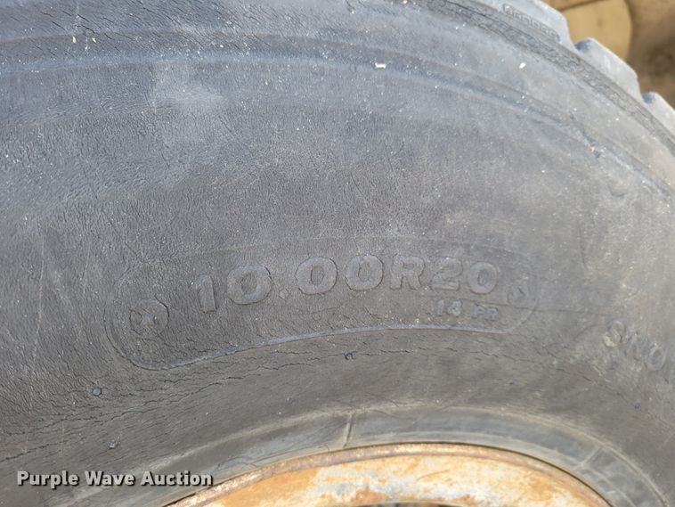 image for item JZ9078 1973 Ford LN750  dump truck