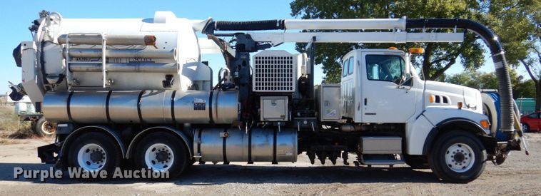image for item KF9470 2005 Sterling L8500  sewer jetter truck