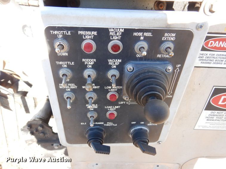 image for item KF9470 2005 Sterling L8500  sewer jetter truck