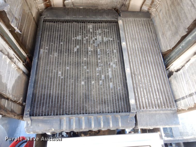 image for item KF9470 2005 Sterling L8500  sewer jetter truck