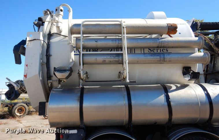 image for item KF9470 2005 Sterling L8500  sewer jetter truck