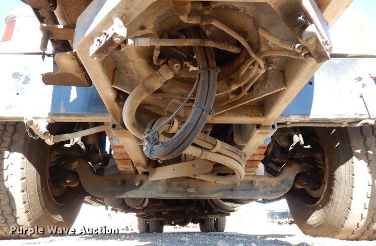 image for item KF9470 2005 Sterling L8500  sewer jetter truck