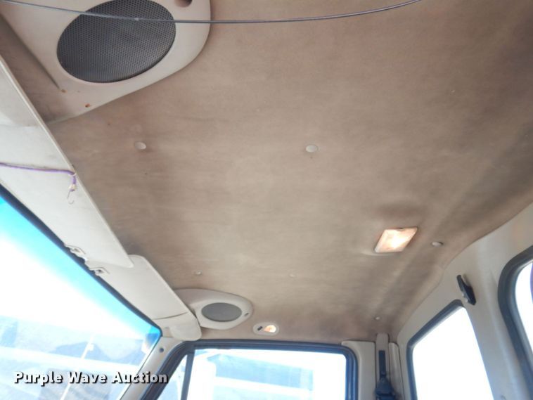 image for item KF9470 2005 Sterling L8500  sewer jetter truck