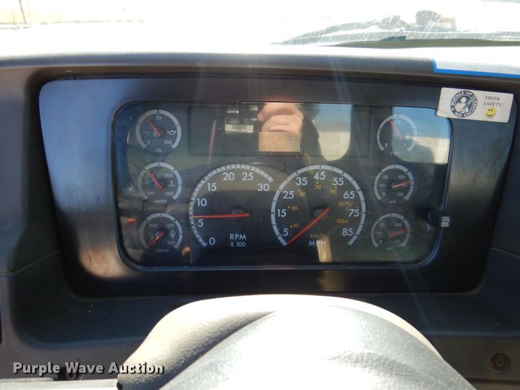 image for item KF9470 2005 Sterling L8500  sewer jetter truck