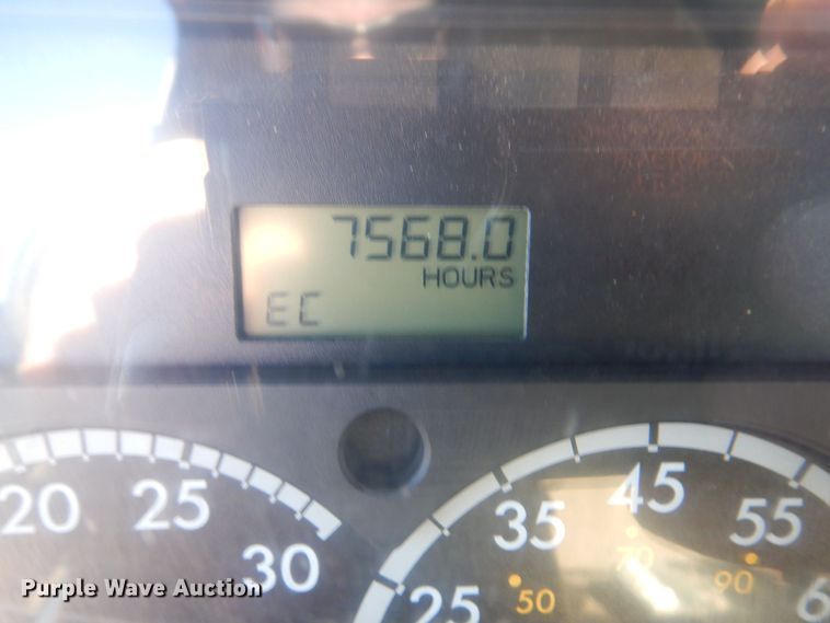 image for item KF9470 2005 Sterling L8500  sewer jetter truck