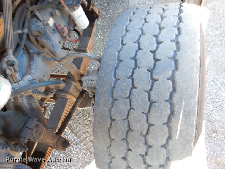 image for item KF9470 2005 Sterling L8500  sewer jetter truck