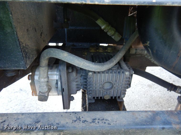 image for item KF9483 2005 Hurco SDVV150G  vacuum excavator