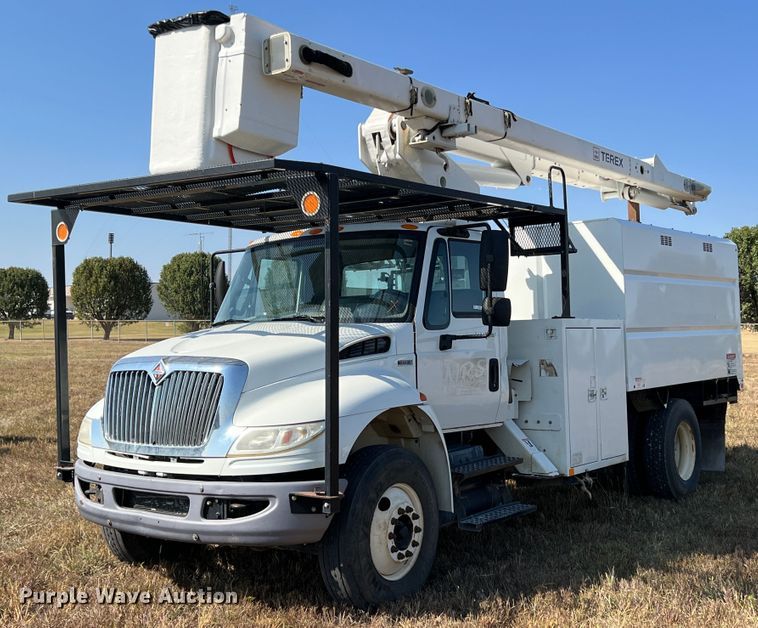 image for item KF9903 2012 International 4400  forestry bucket truck