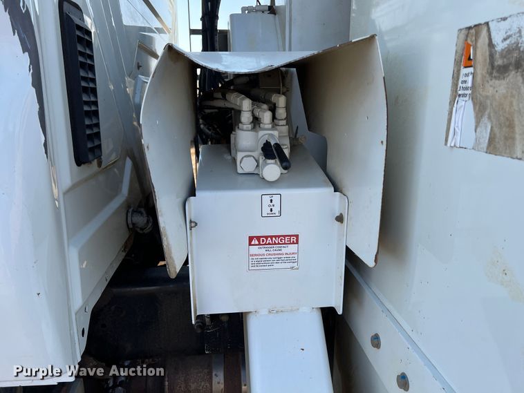 image for item KF9903 2012 International 4400  forestry bucket truck