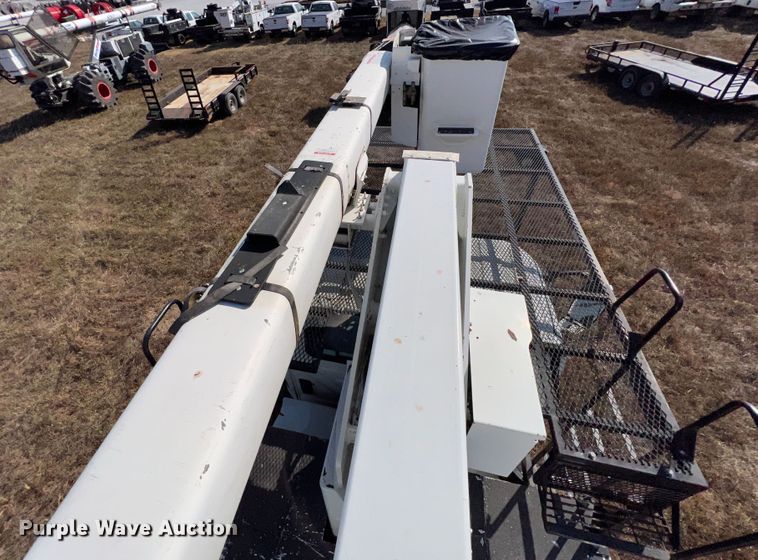 image for item KF9903 2012 International 4400  forestry bucket truck