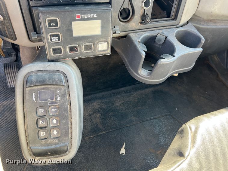 image for item KF9903 2012 International 4400  forestry bucket truck