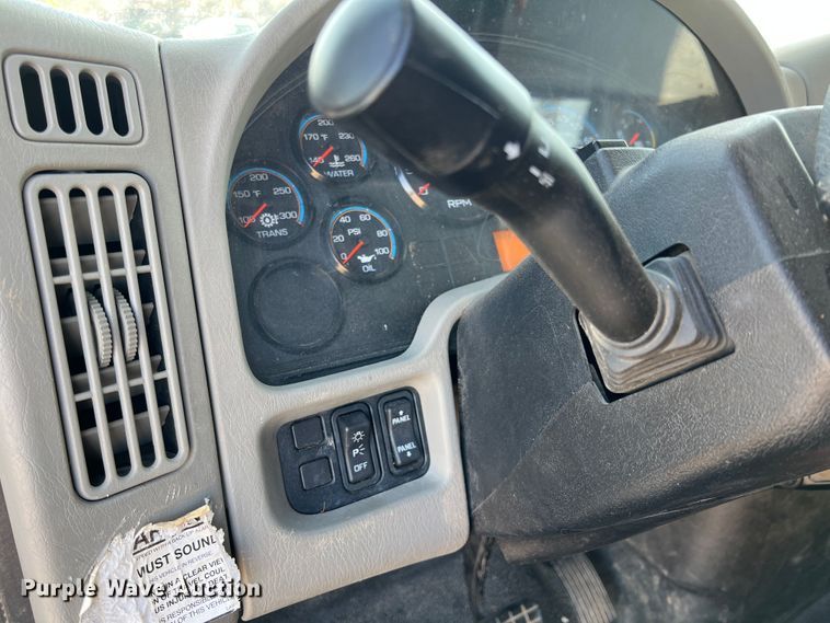 image for item KF9903 2012 International 4400  forestry bucket truck