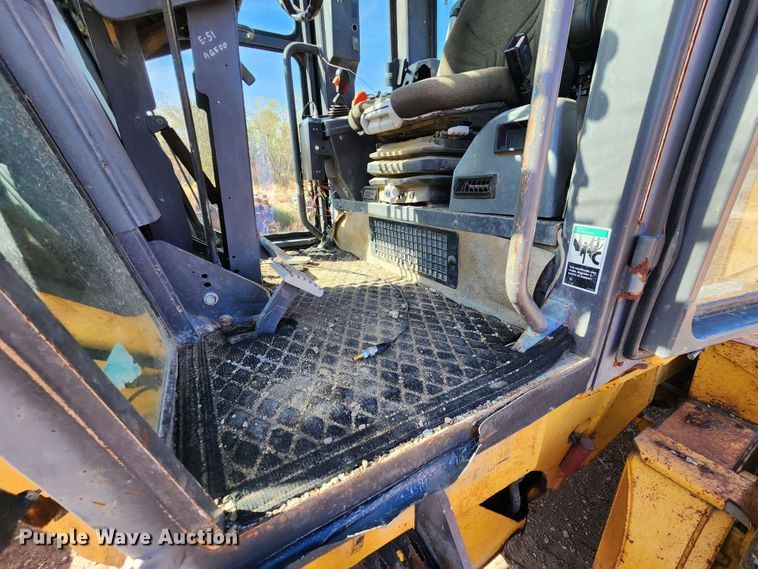 image for item KH9164 2003 Volvo G710B  motor grader