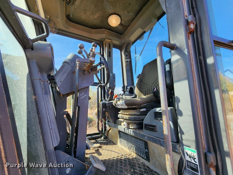 image for item KH9164 2003 Volvo G710B  motor grader