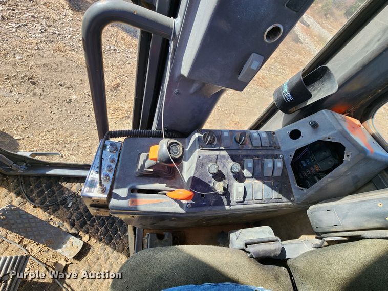 image for item KH9164 2003 Volvo G710B  motor grader