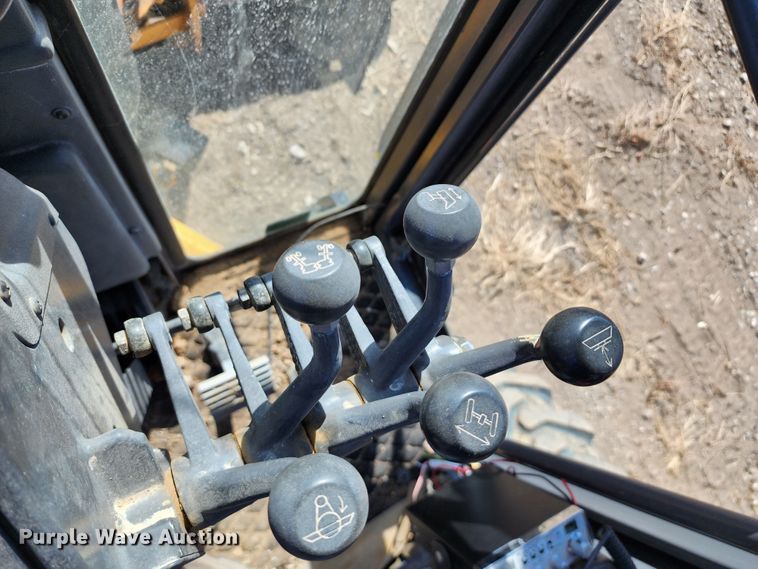 image for item KH9164 2003 Volvo G710B  motor grader